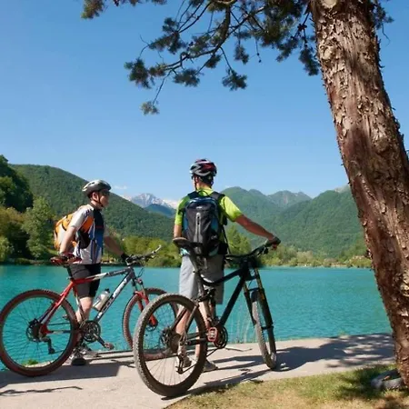 Stylish Penthouse With Large Terrace Hotel Most na Soči