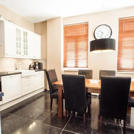 Stylish Penthouse With Large Terrace 4*