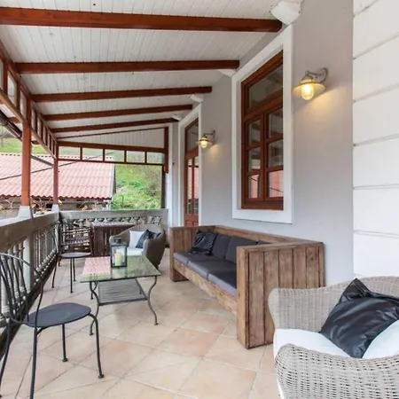 Stylish Penthouse With Large Terrace 4* Most na Soči