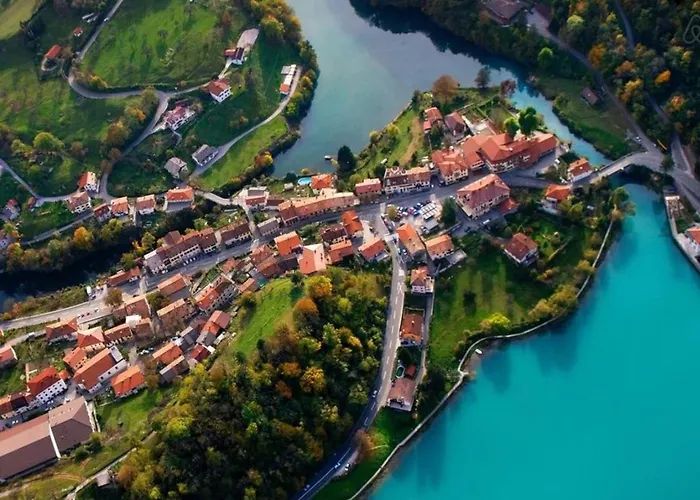 Stylish Penthouse With Large Terrace Hotel Most na Soči