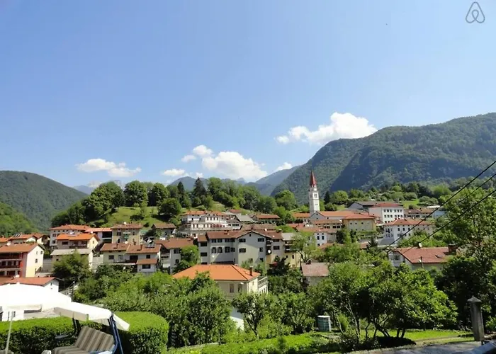 Stylish Penthouse With Large Terrace Most na Soči